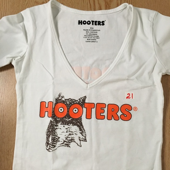 B26 #21 Hooters Girl Worn Super Sexy V-Neck T-shirt Stretchy Soft Size Xxs Xs - Picture 3 of 7